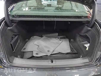 2019 Audi A4 Sedan Premium - miniatura 14