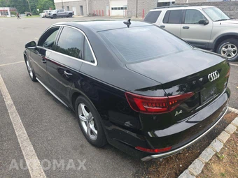 2019 Audi A4 Sedan Premium – miniatura 2