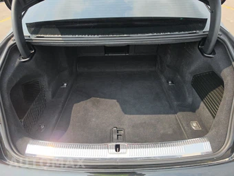 2019 Audi A8 3.0T - miniatura 23