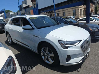 2019 Audi e-tron Premium Plus – miniatura 4