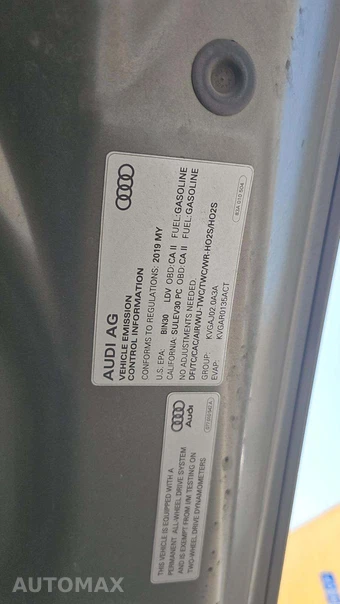 2019 Audi Q3 2.0T S line Prestige – miniatura 19