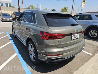 2019 Audi Q3 2.0T S line Prestige – miniatura 6