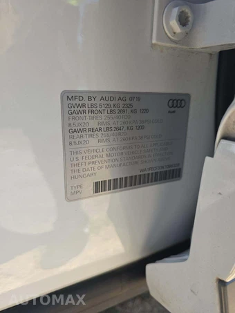 2019 Audi Q3 2.0T S line Prestige - miniatura 2