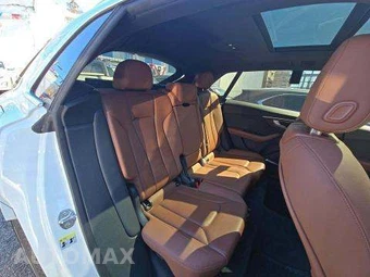 2019 Audi Q8 Premium Plus – miniatura 16