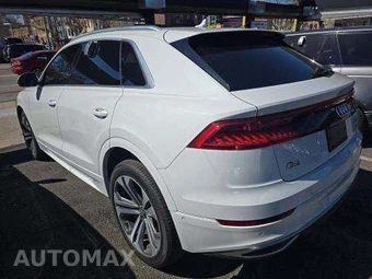 2019 Audi Q8 Premium Plus – miniatura 2