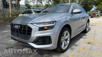 2019 Audi Q8 Premium Plus - miniatura 2