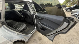 2019 Audi Q8 Premium Plus - miniatura 31