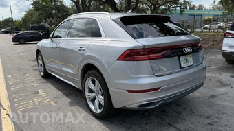 2019 Audi Q8 Premium Plus - miniatura 4