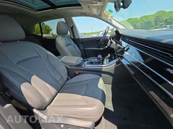 2019 Audi Q8 Premium Plus – miniatura 8