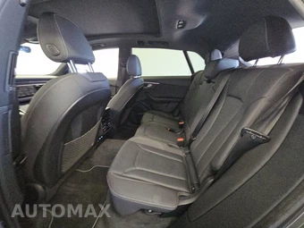 2019 Audi Q8 Premium Plus – miniatura 13