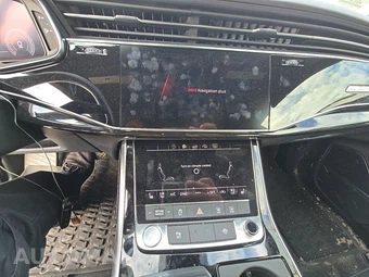 2019 Audi Q8 Premium Plus – miniatura 11