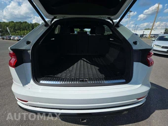 2019 Audi Q8 Premium Plus - miniatura 11