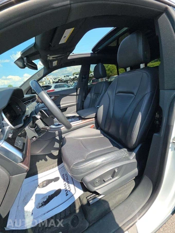 2019 Audi Q8 Premium Plus - miniatura 3