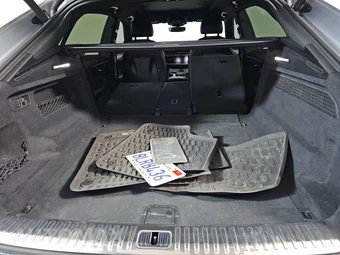 2019 Audi Q8 Premium Plus - miniatura 16