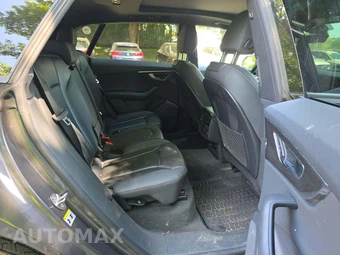 2019 Audi Q8 Premium – miniatura 13