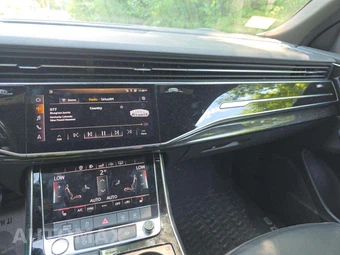 2019 Audi Q8 Premium – miniatura 7