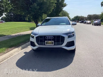 2019 Audi Q8 Premium - miniatura 2