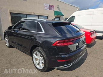 2019 Audi Q8 Premium – miniatura 2
