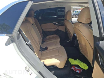 2019 Audi Q8 Premium – miniatura 16