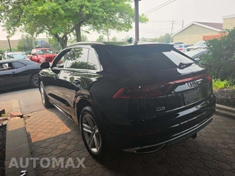 2019 Audi Q8 Premium – miniatura 2
