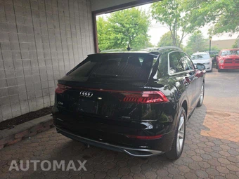 2019 Audi Q8 Premium – miniatura 3