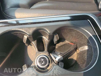 2019 Audi Q8 Premium – miniatura 8