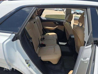 2019 Audi Q8 Premium - miniatura 13