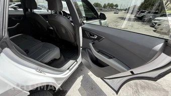 2019 Audi Q8 Premium – miniatura 31