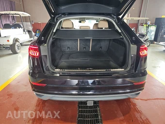 2019 Audi Q8 Prestige – miniatura 16