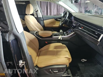 2019 Audi Q8 Prestige – miniatura 8