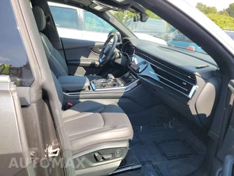 2019 Audi Q8 Prestige - miniatura 8