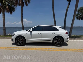 2019 Audi Q8 Prestige - miniatura 2