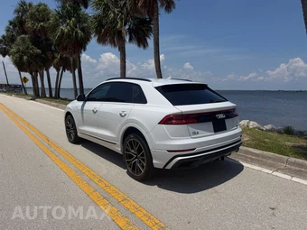 2019 Audi Q8 Prestige - miniatura 5