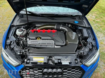 2019 Audi RS 3 Sedan - miniatura 10