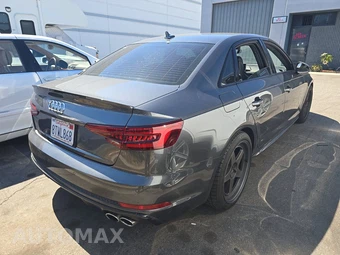 2019 Audi S4 Premium Plus - miniatura 4