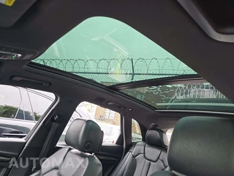 2019 Audi SQ5 Prestige - miniatura 11