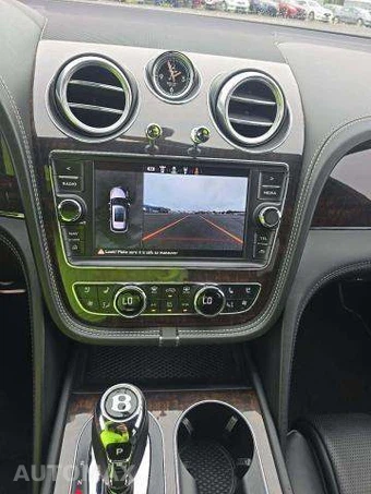 2019 Bentley Bentayga V8 - miniatura 10
