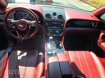 2019 Bentley Bentayga V8 - miniatura 10