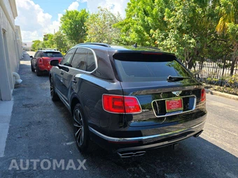 2019 Bentley Bentayga V8 - miniatura 2