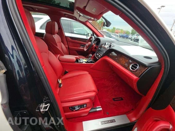 2019 Bentley Bentayga V8 - miniatura 18