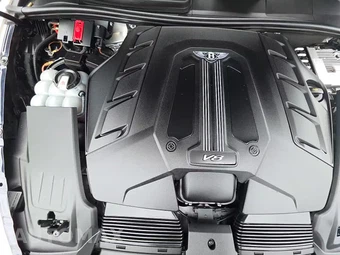 2019 Bentley Bentayga V8 - miniatura 22