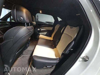 2019 Bentley Bentayga V8 - miniatura 13