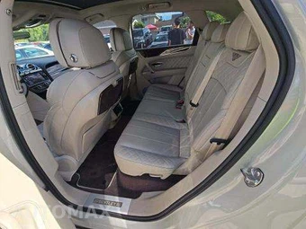 2019 Bentley Bentayga V8 - miniatura 13