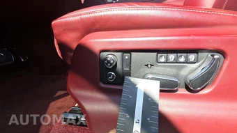 2019 Bentley Bentayga V8 - miniatura 30