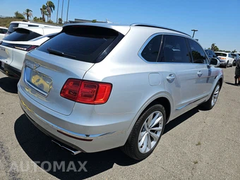 2019 Bentley Bentayga V8 - miniatura 4