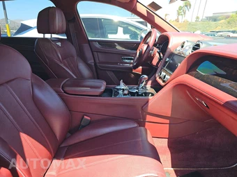 2019 Bentley Bentayga V8 - miniatura 8