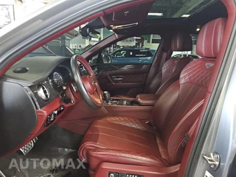 2019 Bentley Bentayga V8 - miniatura 9