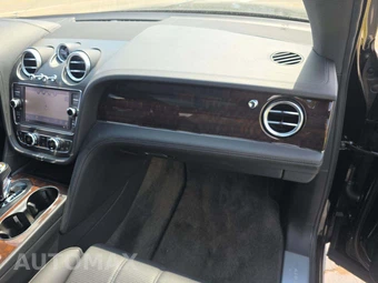 2019 Bentley Bentayga V8 - miniatura 19