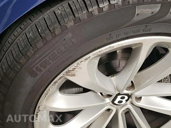2019 Bentley Bentayga V8 - miniatura 22