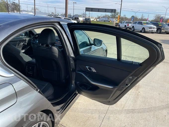 2019 BMW 3 Series Sedan 330i - miniatura 28